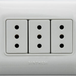 Placa tomacorriente 10A triple armado